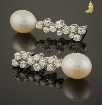 Kolczyki z perłami Akoya i brylantami ok. 2,20 ct w białym złocie 18K
