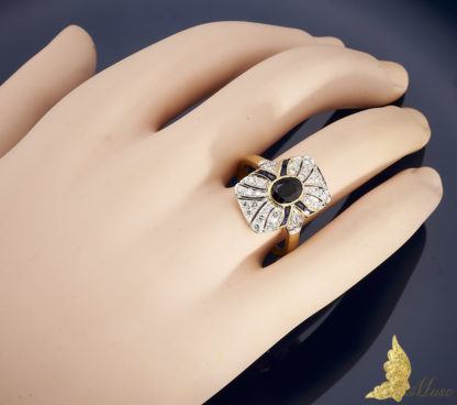 Powojenny pierścionek w stylu Art Deco z szafirami ok. 1,25 ct i brylantami ok. 1 ct, 18K