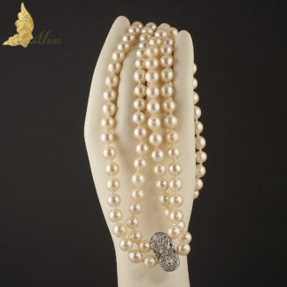 Francuski podwójny naszyjnik z pereł z brylantowym zapięciem ok. 2,90 ct w białym złocie 14K