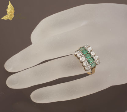 Pierścionek Art Deco ze szmaragdami ok. 1,20 ct i brylantami w dawnym szlifie ok. 1,70 ct w 18K złocie