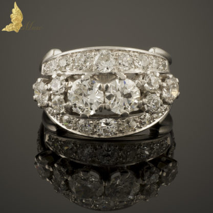 Pierścionek Art Deco z brylantami w dawnym szlifie o masie ok. 4 ct, w białym złocie 14K