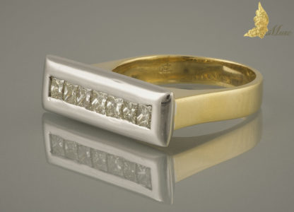Pierścionek geometryczny sygnet z diamentami princess ok. 1 ct w 18K złocie