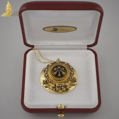 Wiktoriańska zawieszka z szafirem, czarną emalią, perełkami i diamentami w żółtym złocie