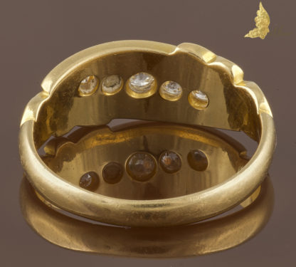 Pierścionek - korona z ornamentem